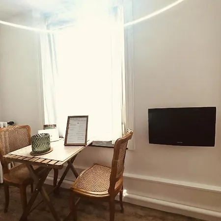 1 Des Remparts A 5 Mins De Charleville-mezieres *