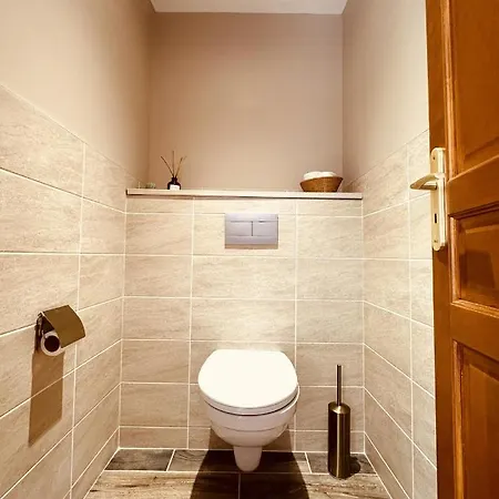 Apartman 1 Des Remparts A 5 Mins De Charleville-mezieres *