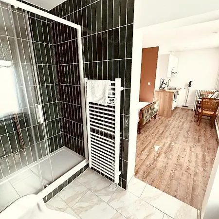 1 Des Remparts A 5 Mins De Charleville-mezieres *