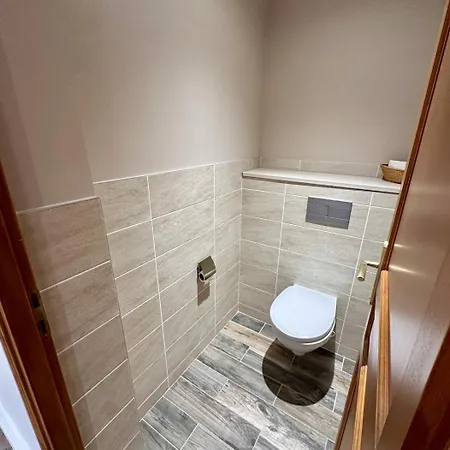 Apartman 1 Des Remparts A 5 Mins De Charleville-mezieres *