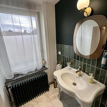 1 Des Remparts A 5 Mins De Charleville-mezieres